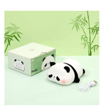 🔸 ویژگیها: طراحی بانمک به شکل پاندا بدنه سیلیکونی نرم، نشکن و کودکپسند تغییر رنگ نور با لمس یا ضربه نور ملایم مناسب برای خواب شب شارژ با کابل USB ایدهآل برای دکور اتاق کودک، نوزاد و هدیه تولد