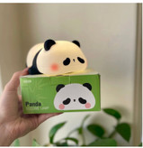 🔸 ویژگیها: طراحی بانمک به شکل پاندا بدنه سیلیکونی نرم، نشکن و کودکپسند تغییر رنگ نور با لمس یا ضربه نور ملایم مناسب برای خواب شب شارژ با کابل USB ایدهآل برای دکور اتاق کودک، نوزاد و هدیه تولد