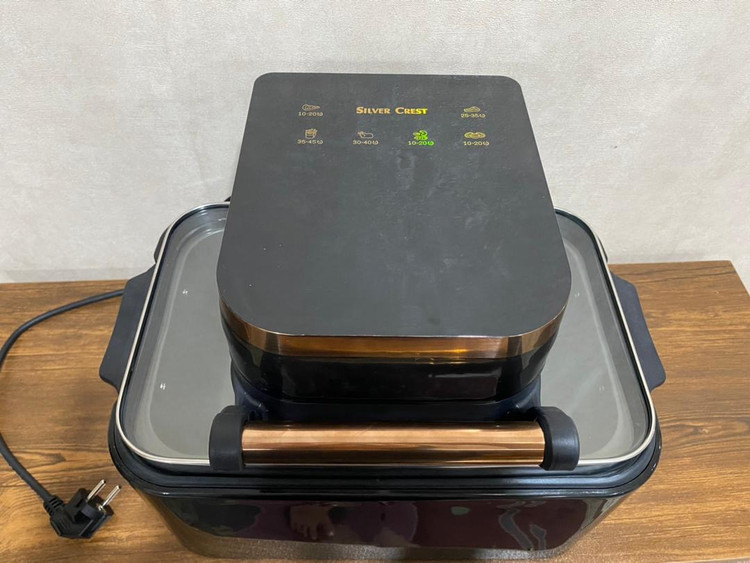 سرخ کن هوا پز ایر فرایر 20 لیتری المنت بزرگ سیلورکرست مدل SL2025 SilverCrest توان 3500 وات SilverCrest Air Fryer 15L SL2025 بدنه استیل و مدرن و شیشه دوجه داره پیرکس