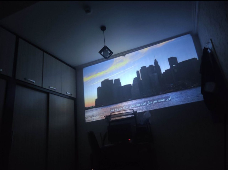 ویدئو پروژکتور تلسکوپی ویدیو پرژکتور تلسکوپی مدل Ultra HD Hy300 ویدیو پوروژکتور 300 HY اکبند و نو
